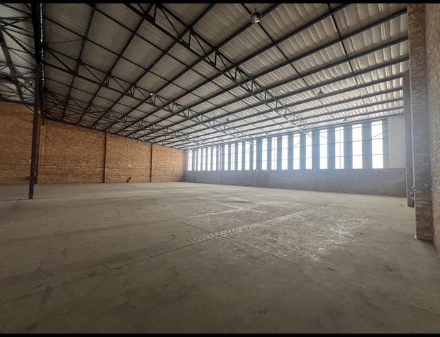 450M² WAREHOUSE TO LET IN KYA SANDS